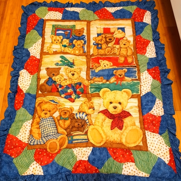Family Bear Nursery Quilt/ Bedding Crib - Picture 1 of 7